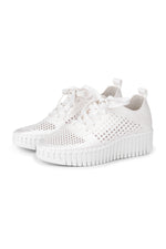 Load image into Gallery viewer, Ilse Jacobsen - Tulip Embroidery Flats - White
