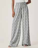 Load image into Gallery viewer, Splendid - McKenna Pant - Soft Vob Sun Print
