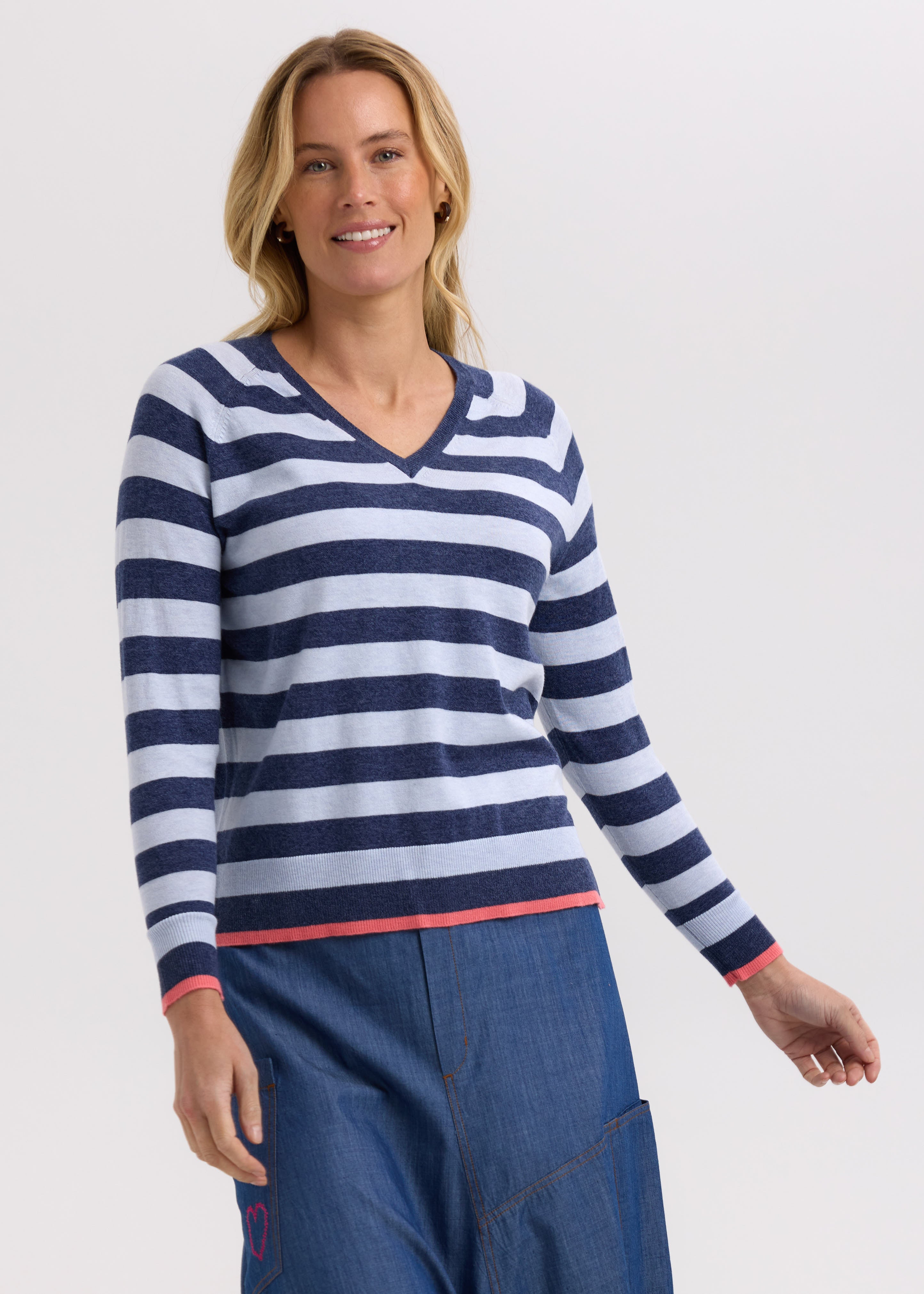 Zaket And Plover - Essential Stripe V Sweater - Denim