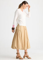 Load image into Gallery viewer, Zaket and Plover - V Accent Knit - White
