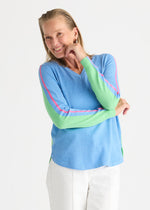 Load image into Gallery viewer, Zaket And Plover - Rounded Bottom Vee Knit - Bluebell
