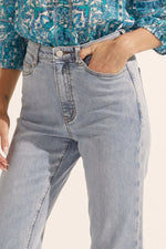 Load image into Gallery viewer, Zoe Kratzmann - Maverick Jean - Light Washed Denim
