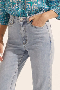 Zoe Kratzmann - Maverick Jean - Light Washed Denim