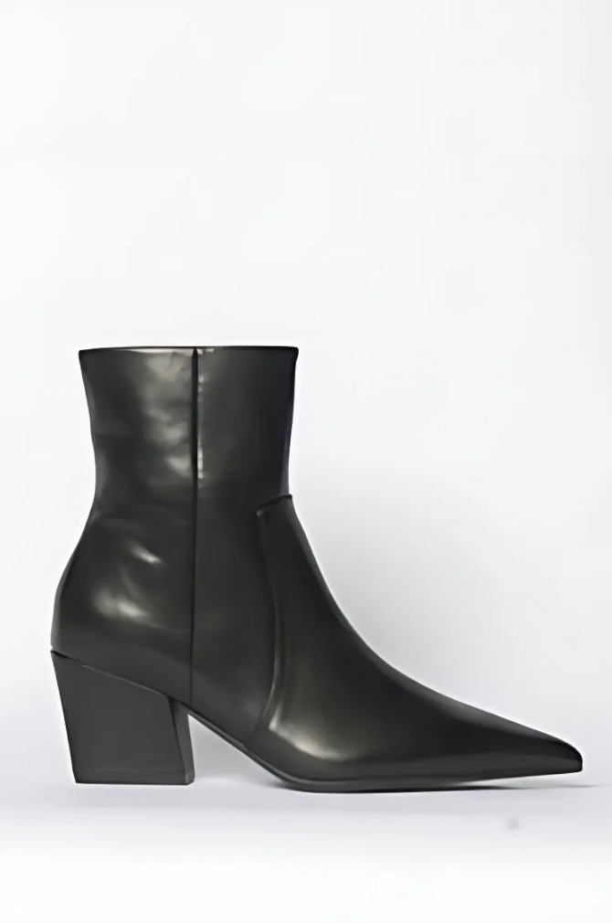 Zoe Kratzmann - Penchant Boot - Black