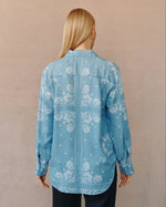 Load image into Gallery viewer, Bella Dahl - Boyfriend Button Down Shirt - Bandana Wash
