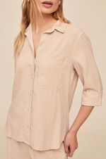 Load image into Gallery viewer, Bella Dahl - Shirt Tail Button Down Shirt - Linen Sand
